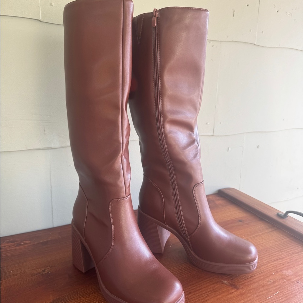 Brown Knee-High Women's Boots